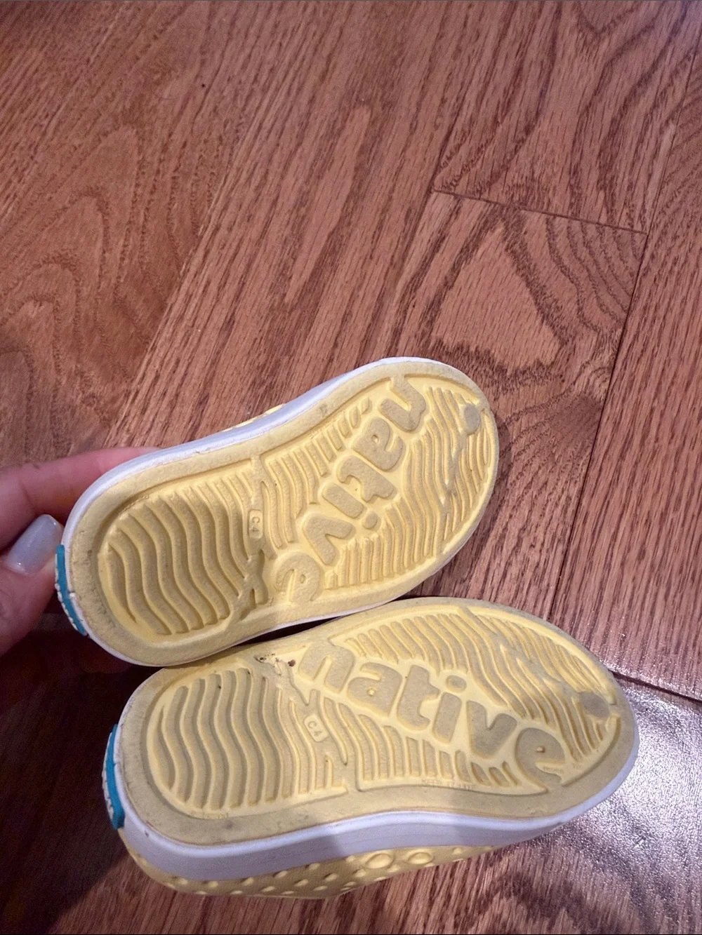 Native Jefferson Slip-On Toddler Shoes C4 in Yellow